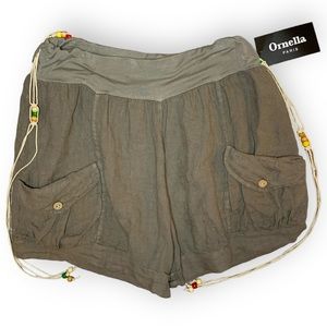 New Ornella Paris Women's Size L Brown Shorts With Belt, Pockets, & Buttons